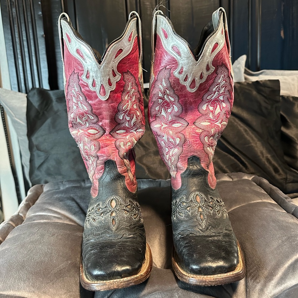 Luchesse Boots
